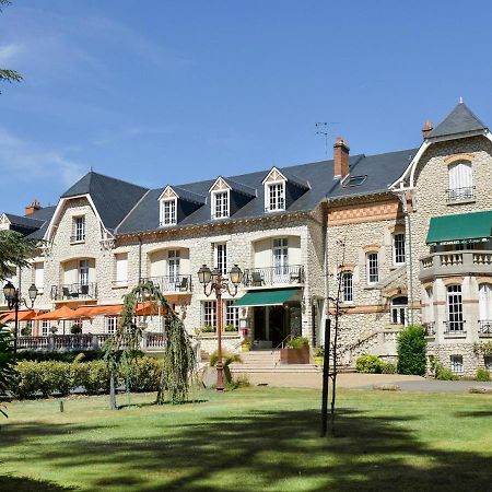 Logis Hotel Restaurant Le Parc Salbris Bagian luar foto