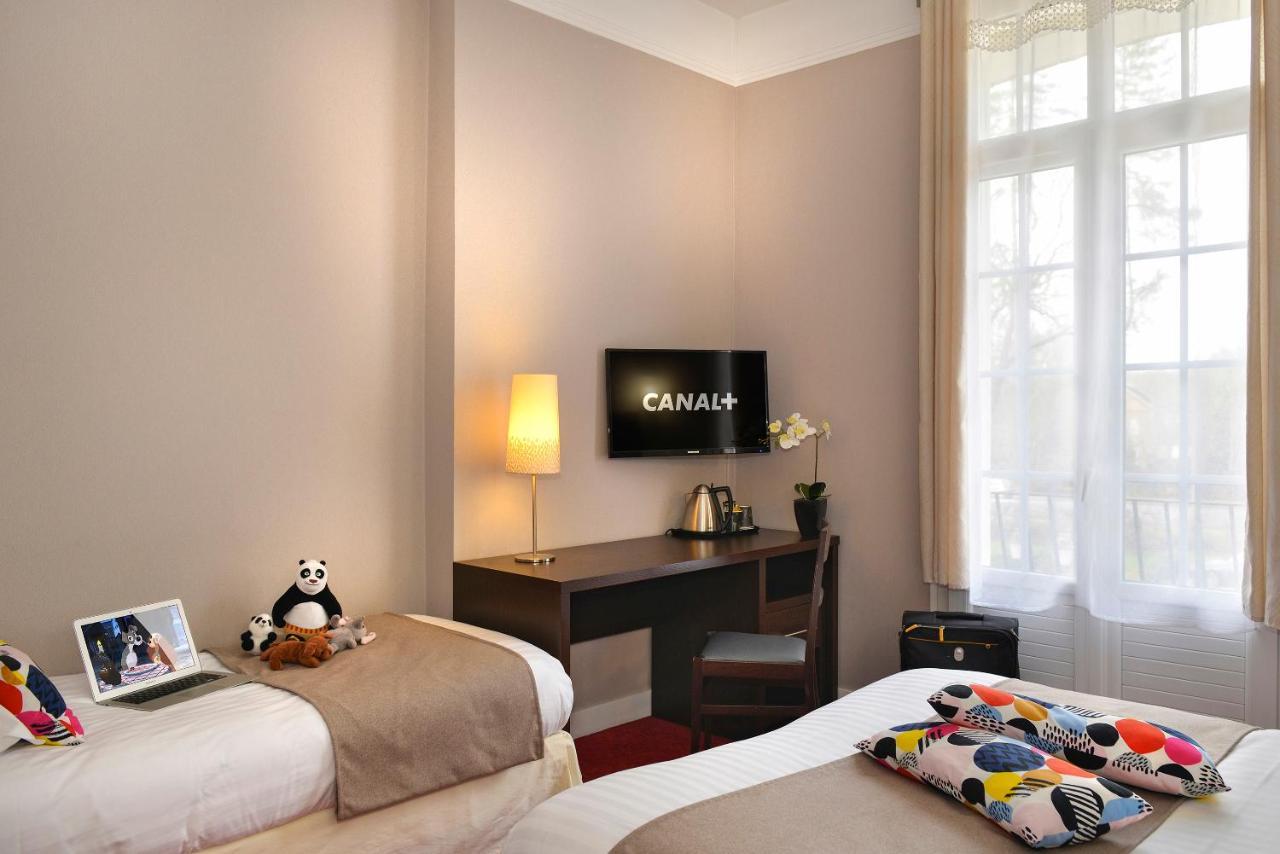 Logis Hotel Restaurant Le Parc Salbris Bagian luar foto